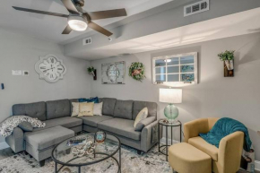 Penthouse in North Myrtle Sleeps 4 near Barefoot